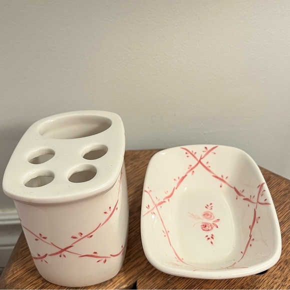 Toothbrush holder soap dish Floral dusty rose Bathroom Set Portugal farmhouse - Picture 1 of 3